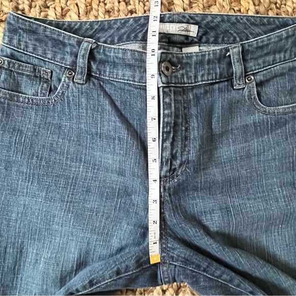 Chico’s Platinum Jeans 1 Blue Dark Wash Denim Ultimate Fit Boot Leg Stretch - Picture 6 of 13